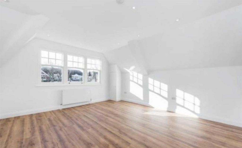 Property photo 1 of 5 Main-Image-391
