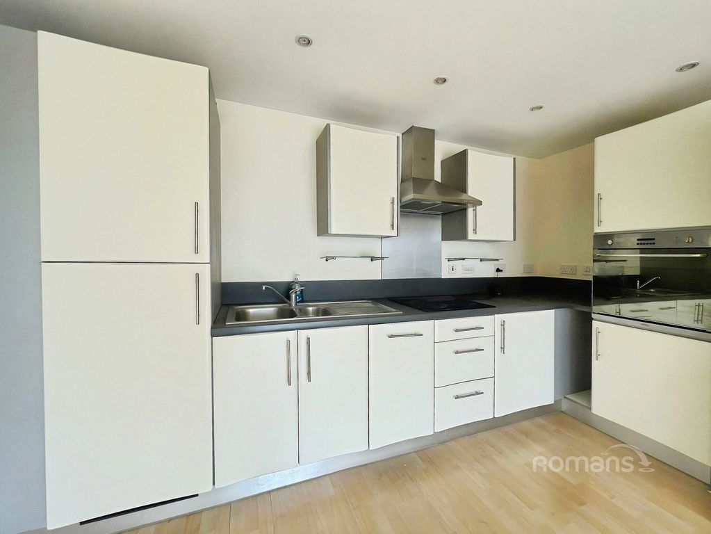 Property photo 3 of 8 Pbox-Img.Jpg