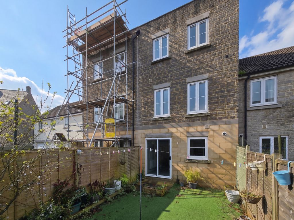Additional image 20 of 4 bed town house to rentWeston Village BS24