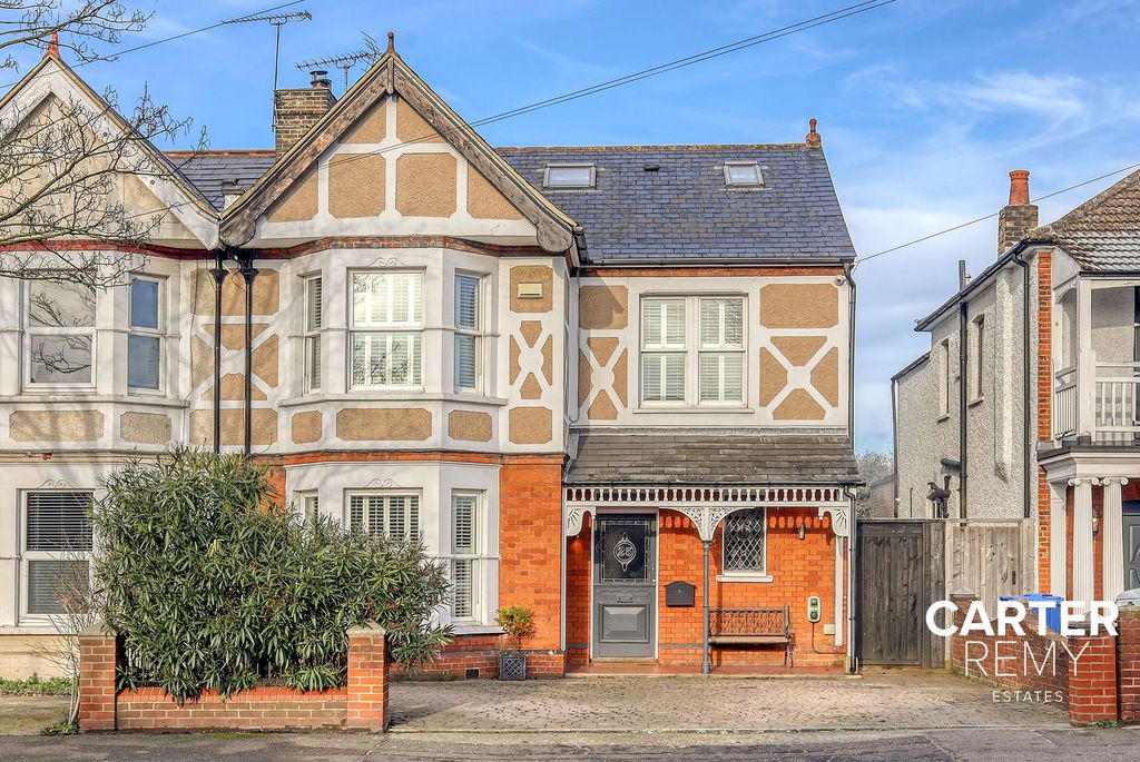 Property photo 1 of 35