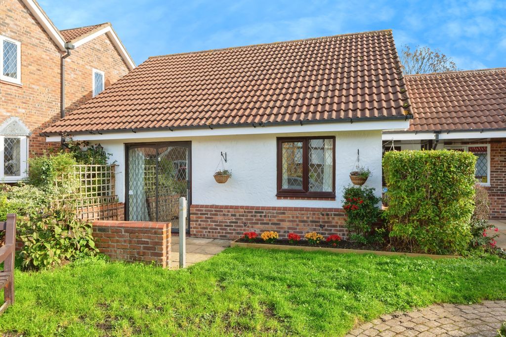 Property photo 1 of 15 Front