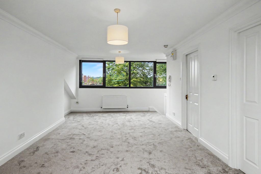 Property photo 1 of 9 1.Jpg
