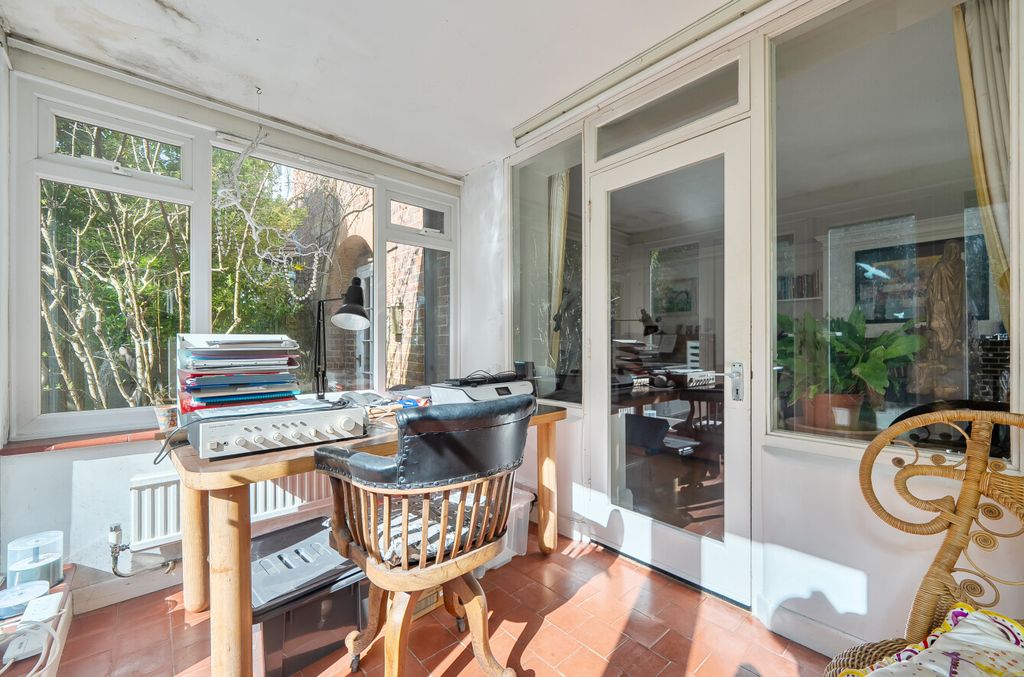 Additional image 12 of 4 bed semi-detached house for saleHaslemere, Surrey GU27