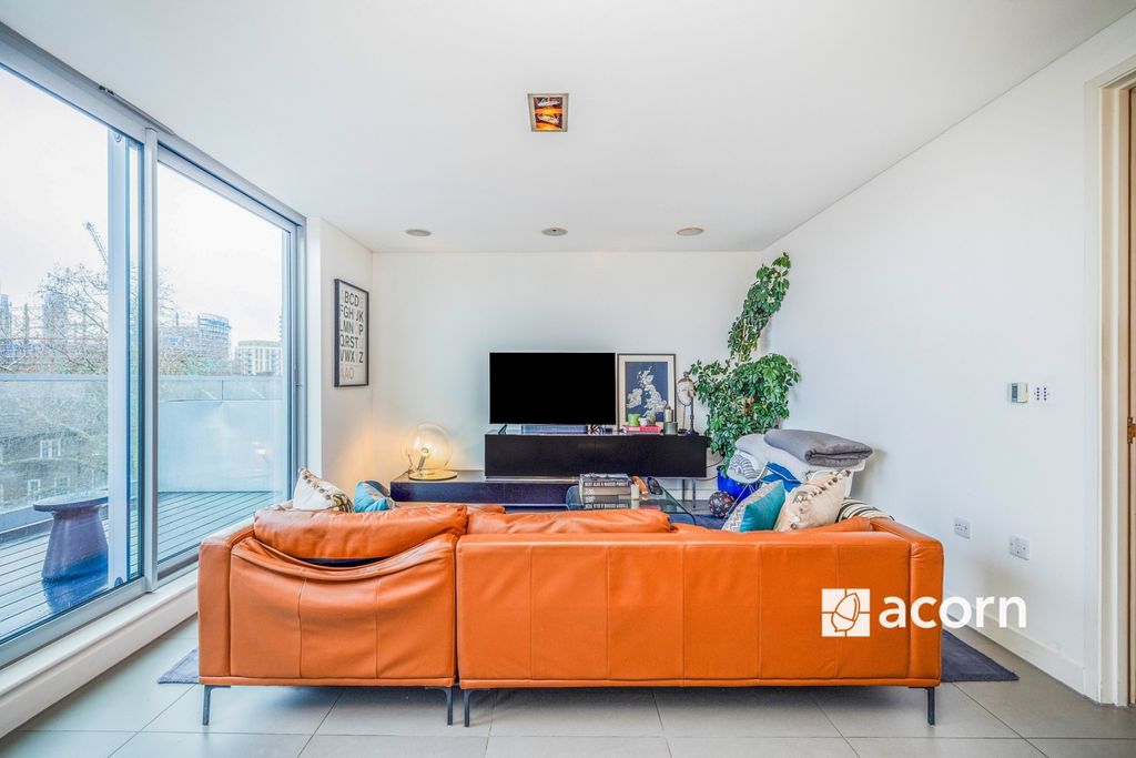 Property photo 2 of 11 Reception