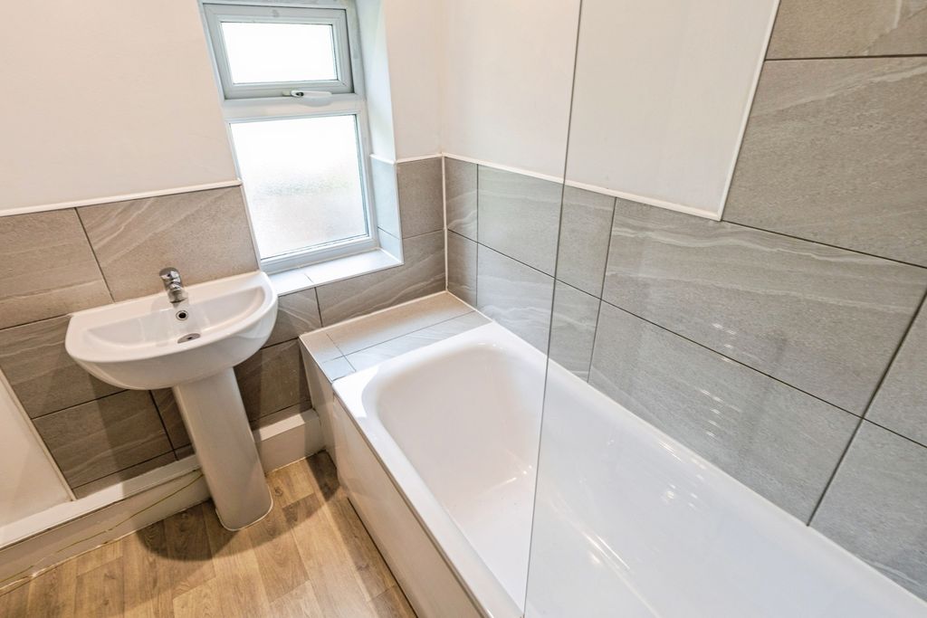 Property photo 3 of 14 Pbox-Img.Jpg