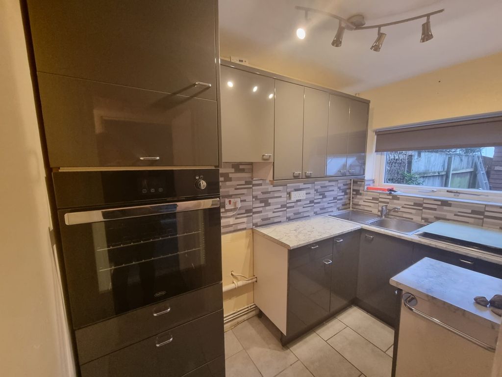 Property photo 3 of 12 Gallery