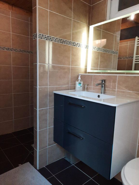 Property photo 3 of 25