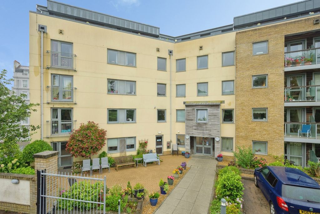 Property photo 1 of 19 Pbox-Img.Jpg