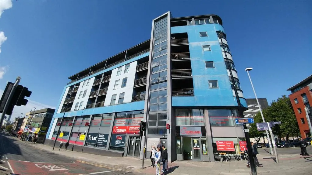 London Road, Liverpool L3 - View 3