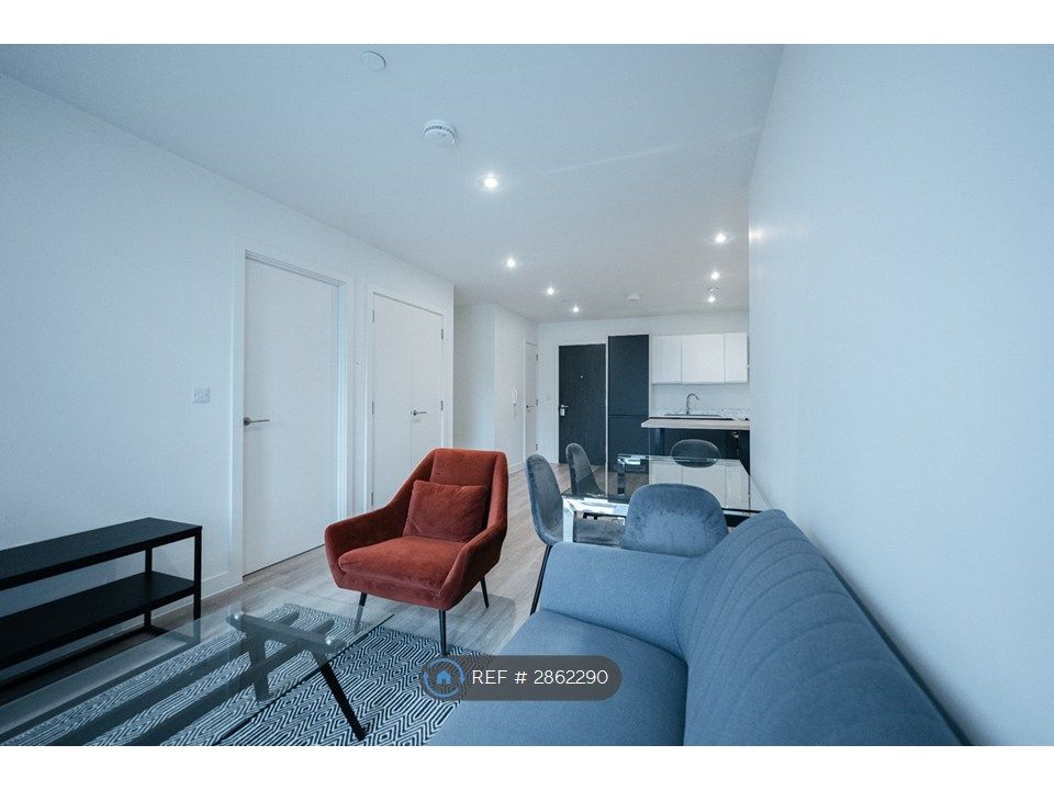 Property photo 3 of 35