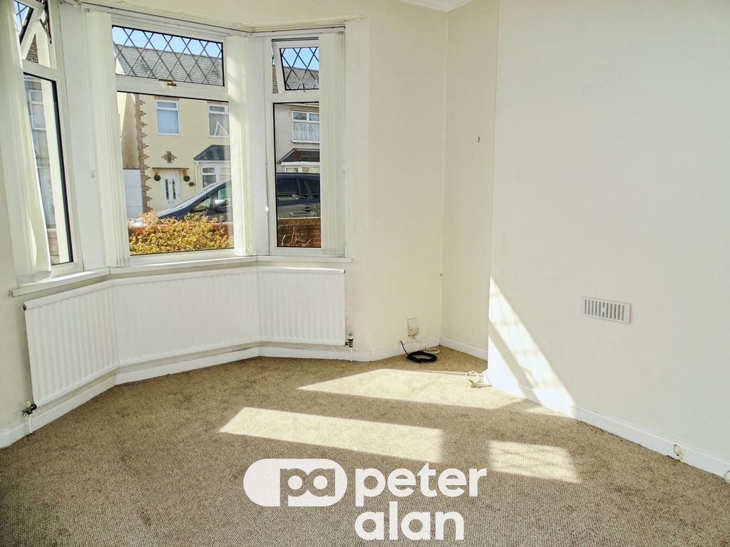 Property photo 2 of 9 Image