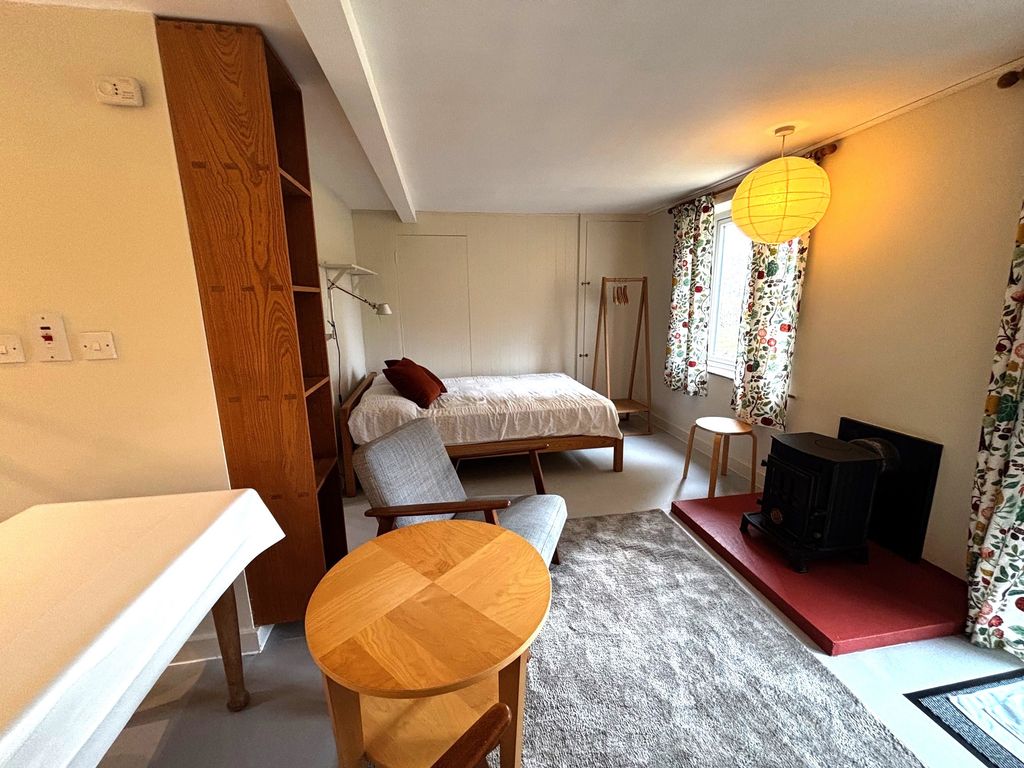 Property photo 3 of 8 Living Room