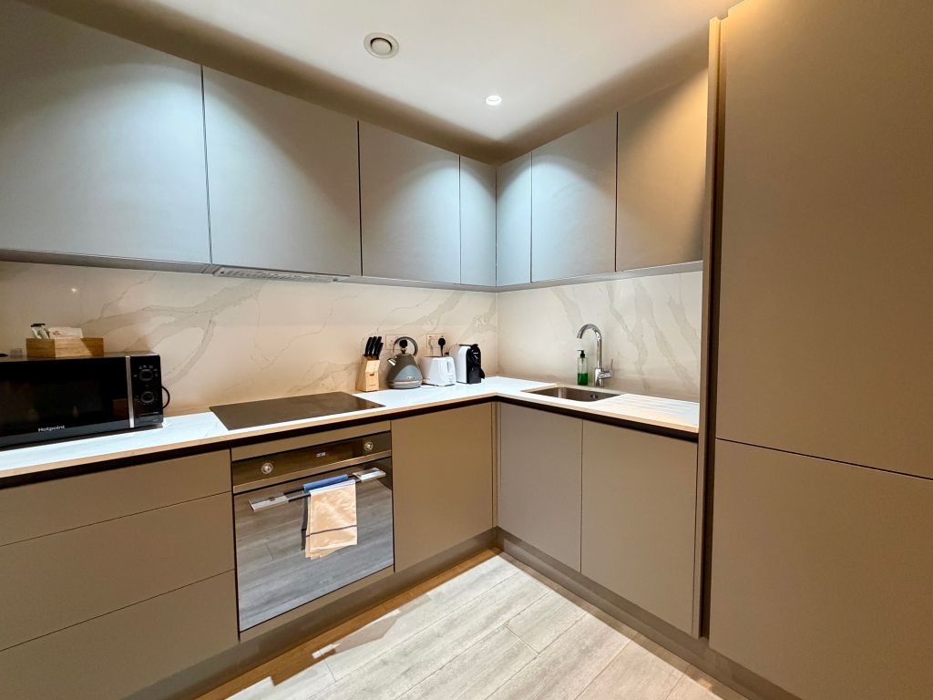 Property photo 2 of 19 Kitchen