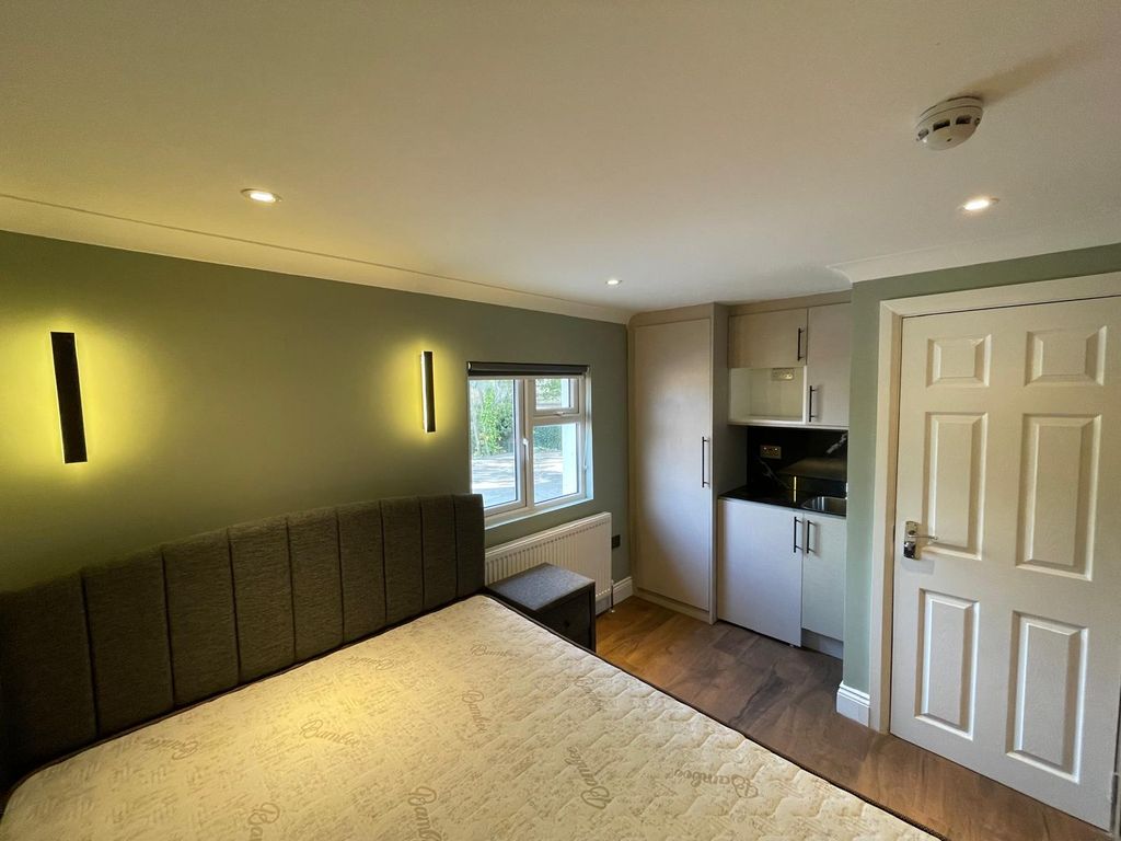 Property photo 3 of 3 Gallery