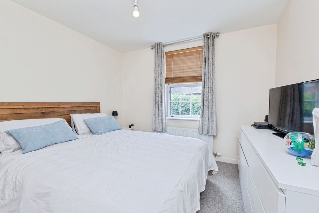 Property photo 2 of 18 Pbox-Img.Jpg