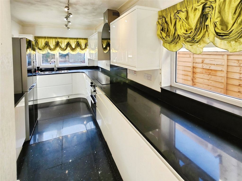 Property photo 3 of 13 Kitchen