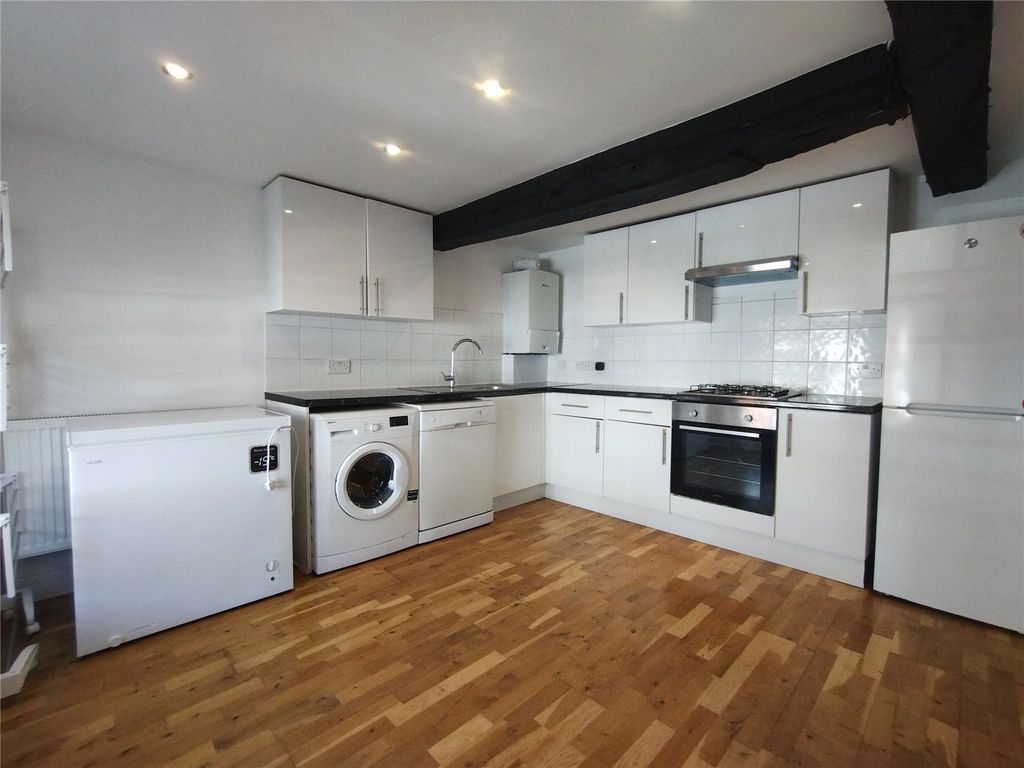 Property photo 2 of 16 Picture No. 04