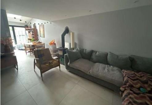 Property photo 2 of 4 Living Room