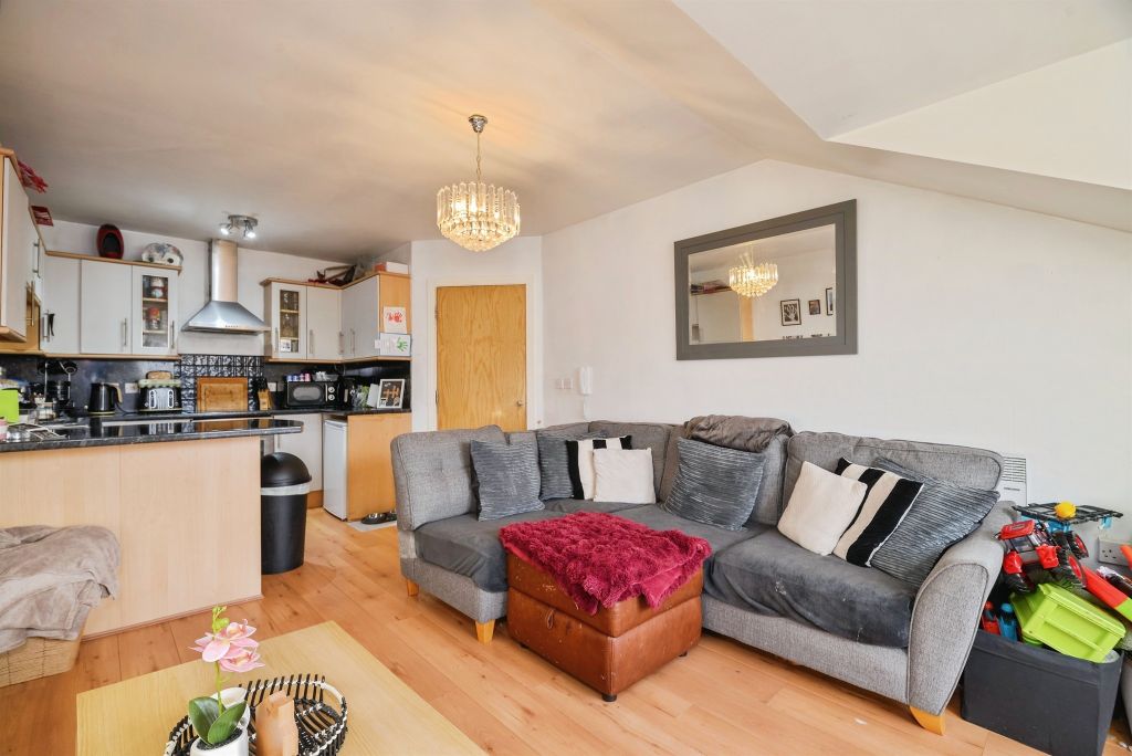 Property photo 1 of 19