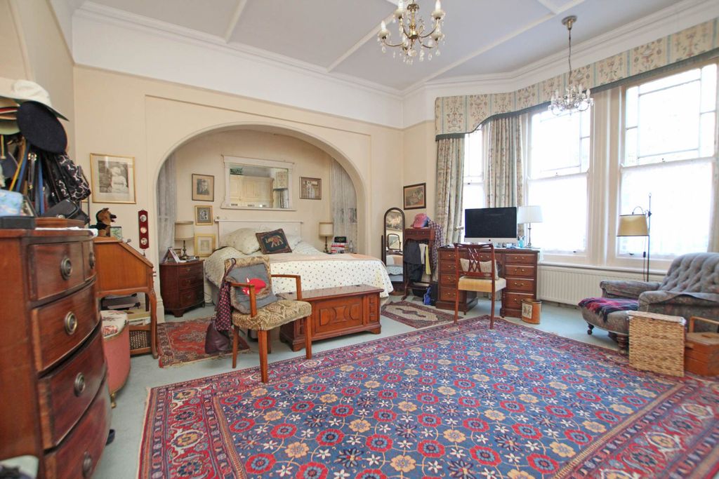 Additional image 6 of 3 bed flat for saleGrassington Road, Eastbourne BN20