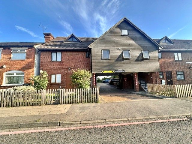 Property photo 1 of 8