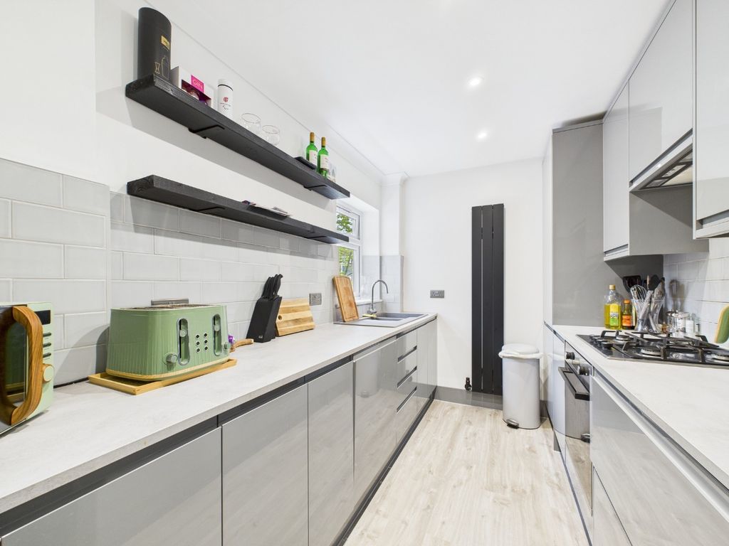 Property photo 3 of 10 3932255