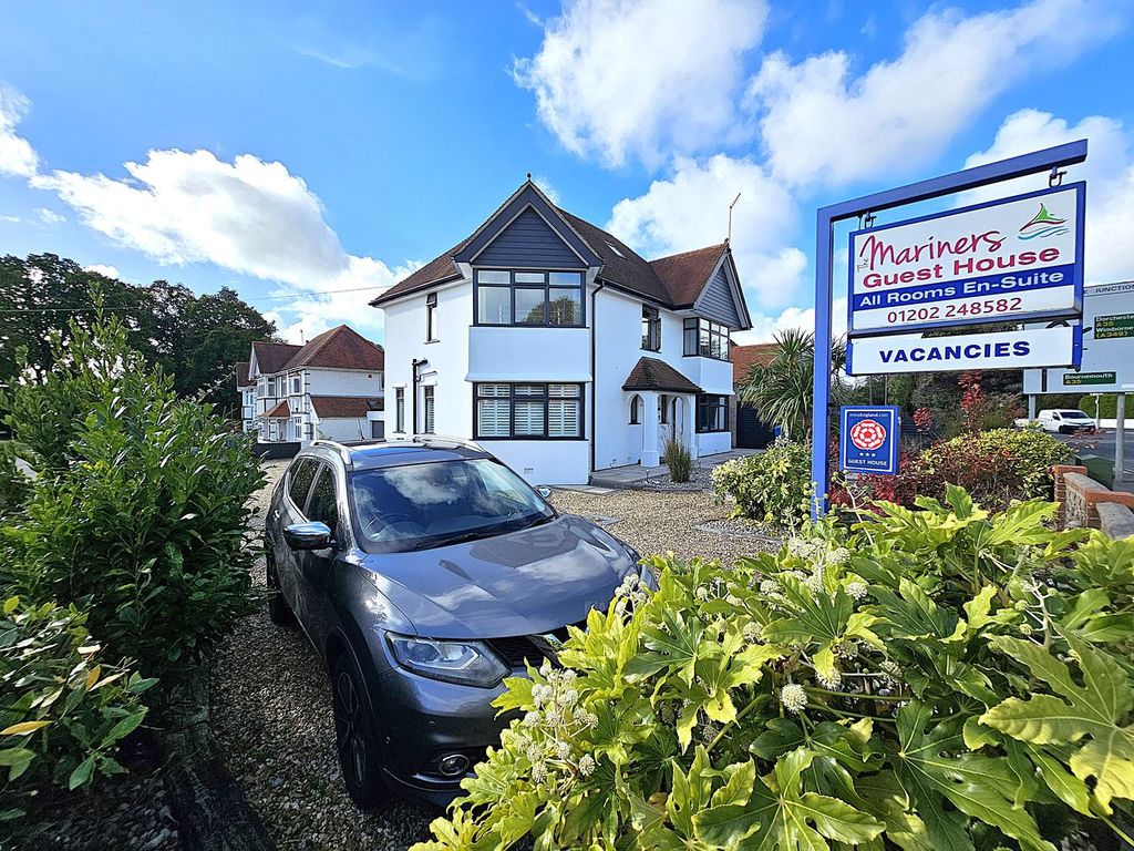 Property photo 1 of 49