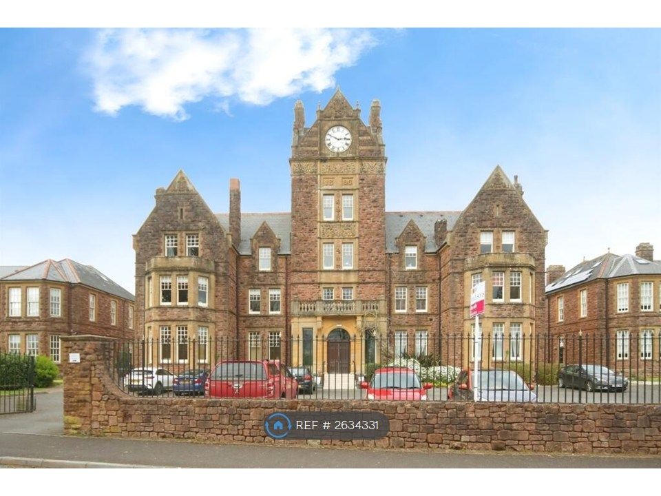 Property photo 1 of 13 Clockhouse