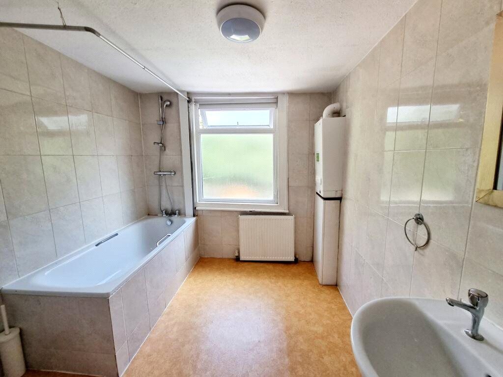 Property photo 3 of 5 Picture No. 05