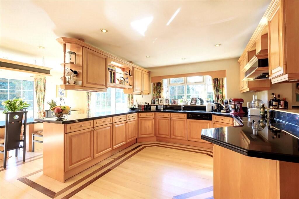 Property photo 2 of 7 Gallery
