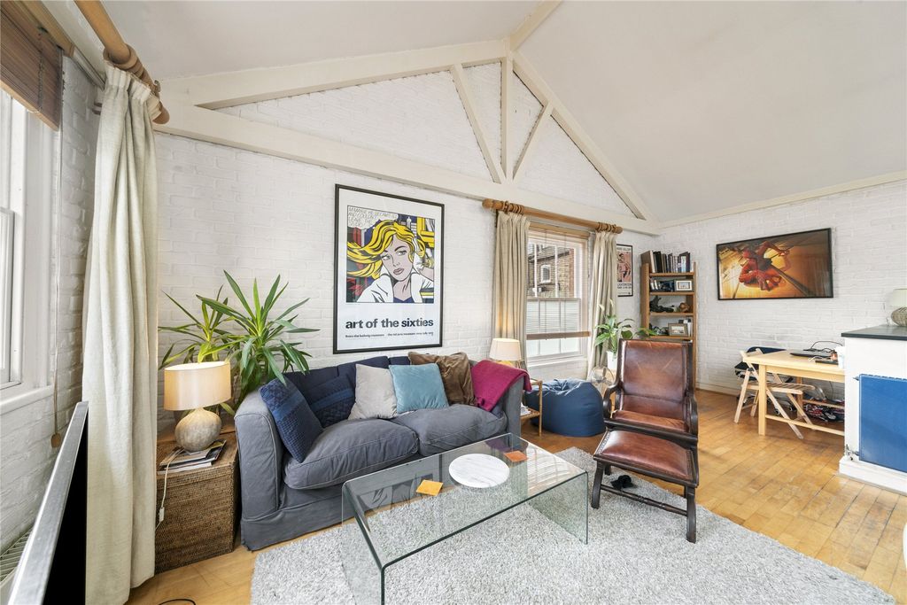 Property photo 2 of 16 Reception/Dining