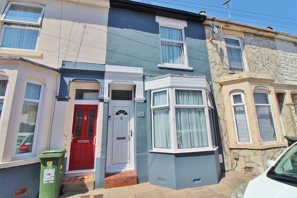 Property photo 1 of 18