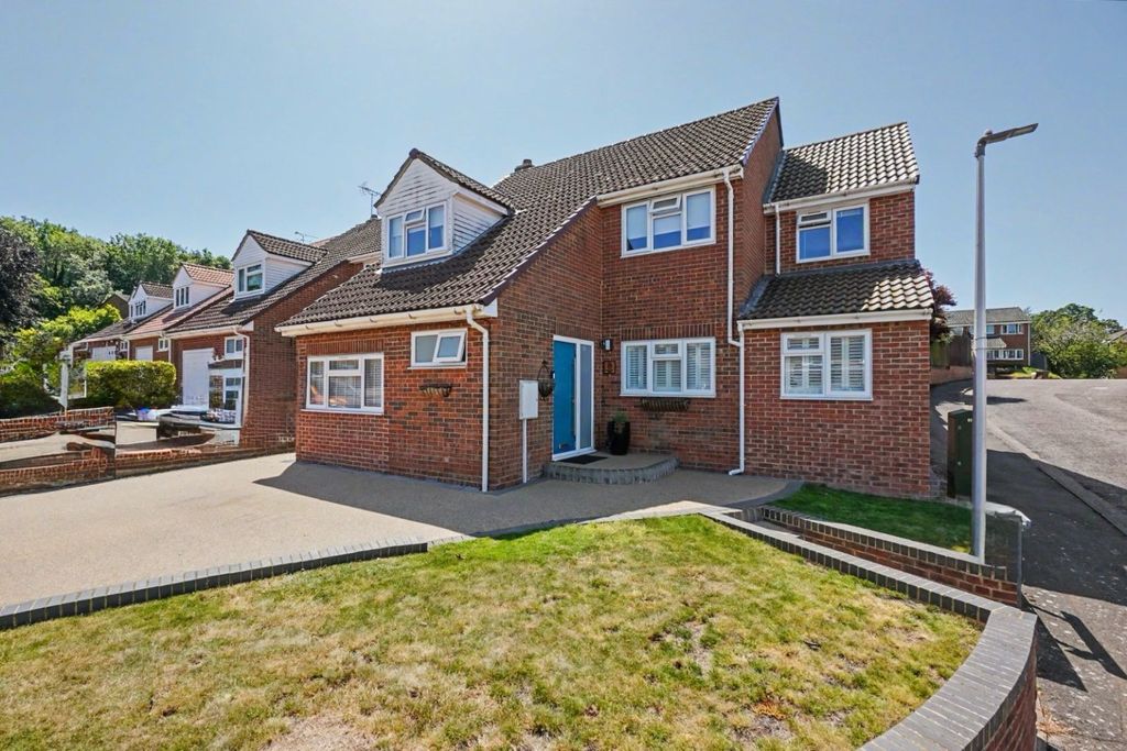 Property photo 1 of 28 5093790
