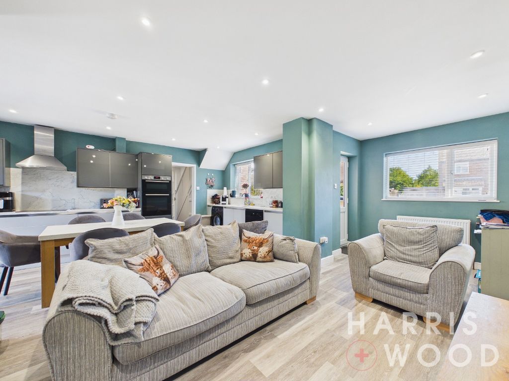 Property photo 3 of 24 5069636
