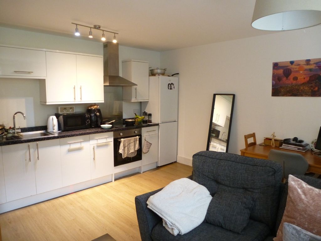 Property photo 3 of 12 4455902