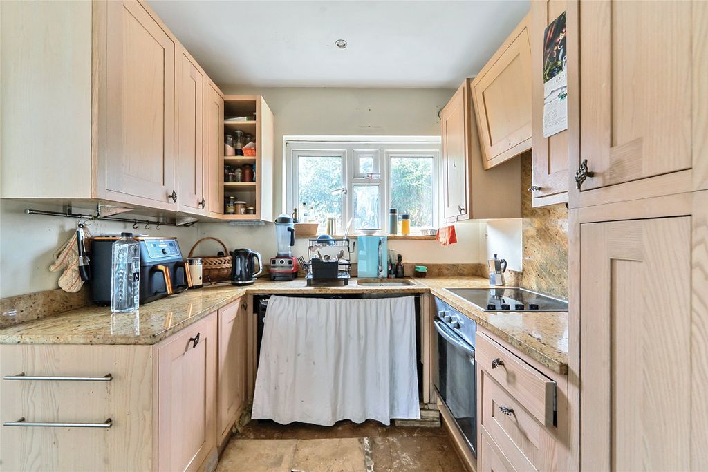 Property photo 3 of 12 Picture No. 05