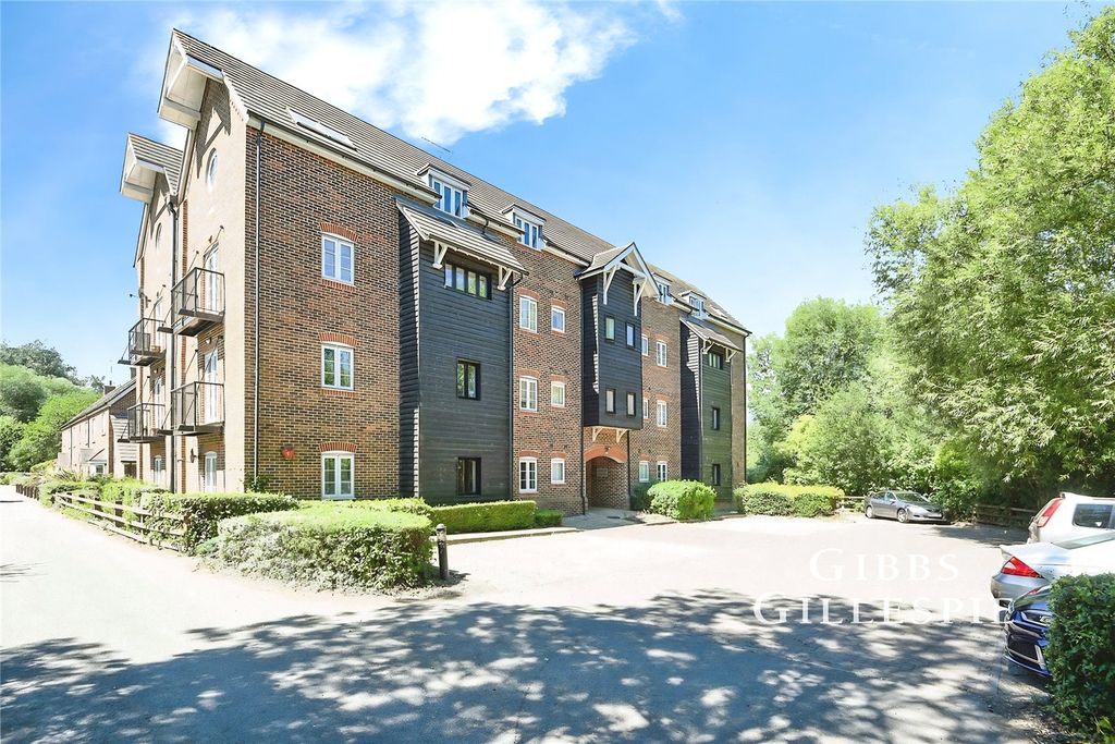 Property photo 1 of 5 1