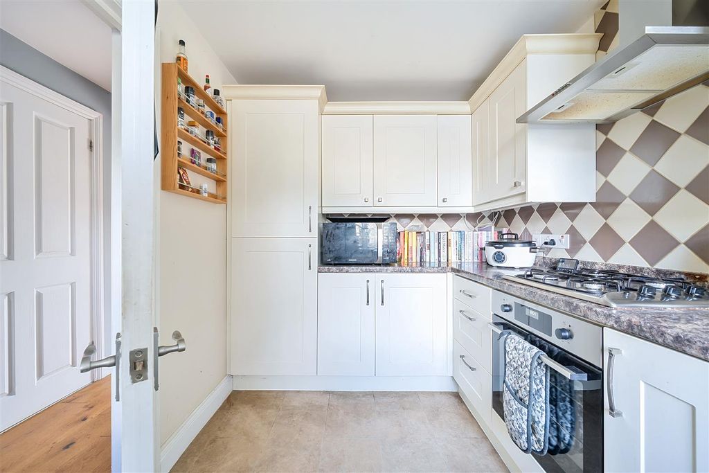 Property photo 3 of 14 1314025-7-685Ae1Cf122Aa-Arw-1.Jpg