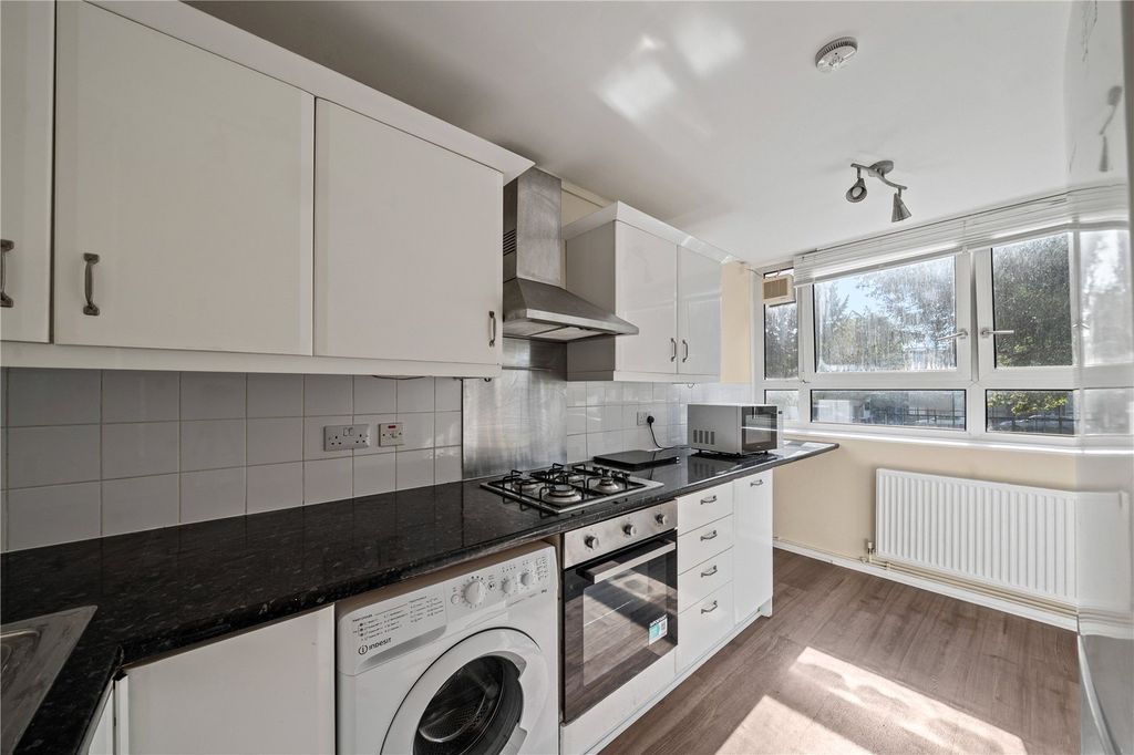 Property photo 3 of 9 Picture No. 07