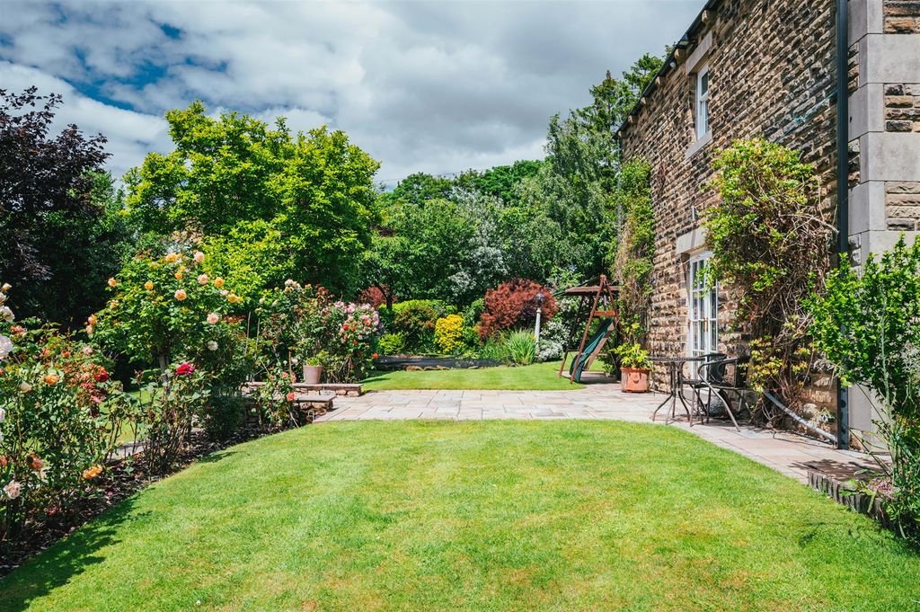 Property photo 2 of 42 Exterior And Gardens