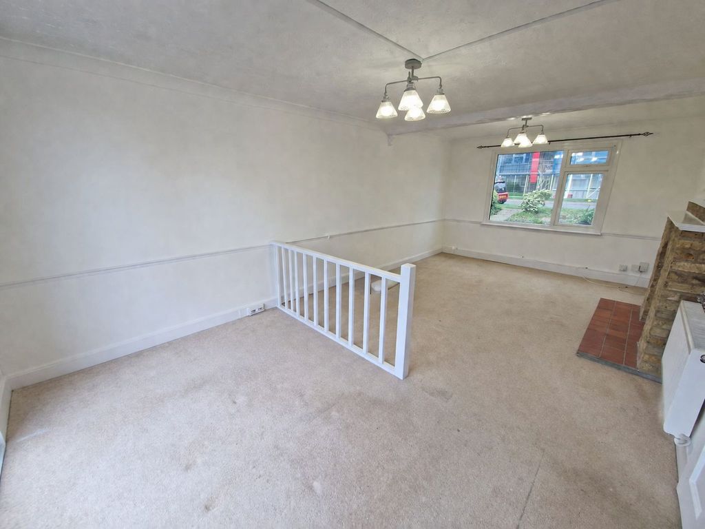 Property photo 3 of 15 Annex