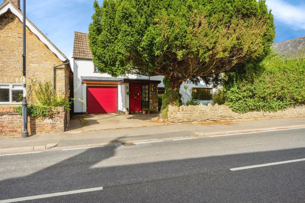 Property photo 2 of 16