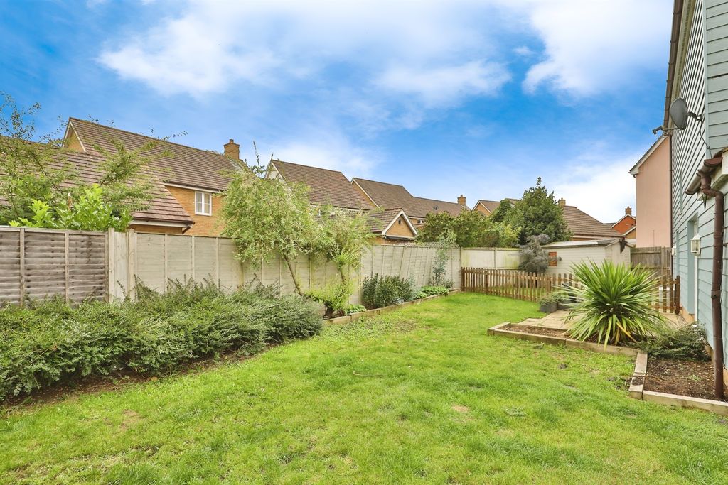 Property photo 3 of 23