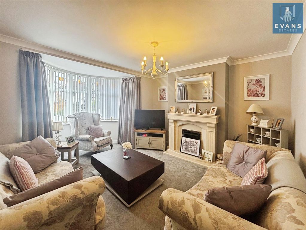 Property photo 3 of 36 Living Room