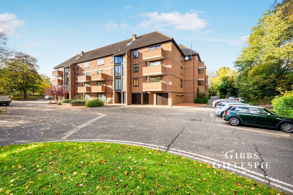 Property photo 2 of 10 Photo