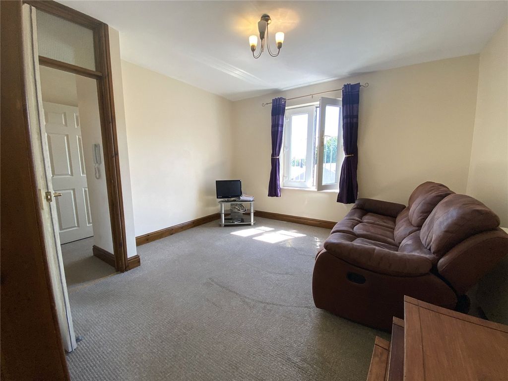 Property photo 3 of 10 Picture No. 03