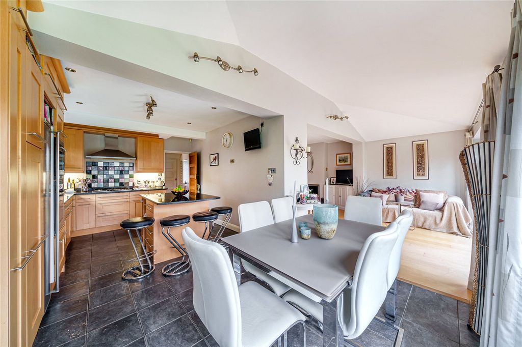 Property photo 3 of 9 Picture No. 20