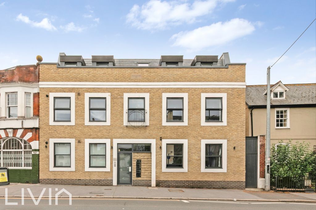 Property photo 1 of 8 1