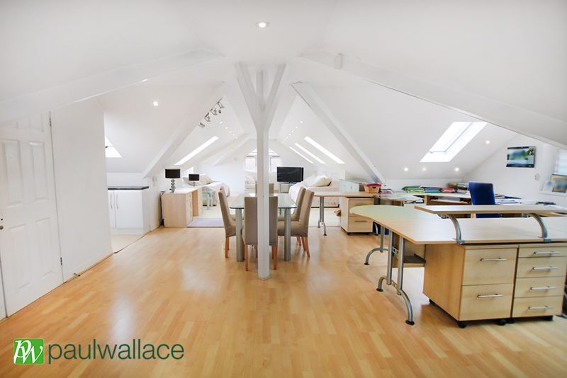 Property photo 3 of 25 Photo 20