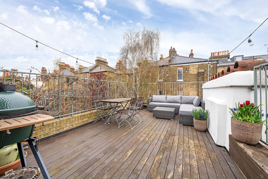 Property photo 3 of 19 Terrace.Jpg